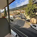 Tholos Hotel