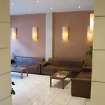 Tholos Hotel 3*