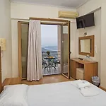Hotel Tholos 3*