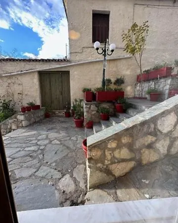 Tholos Hotel Delphi