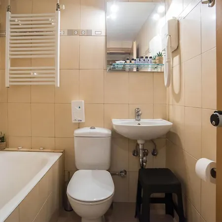 Hotel Tholos 3*