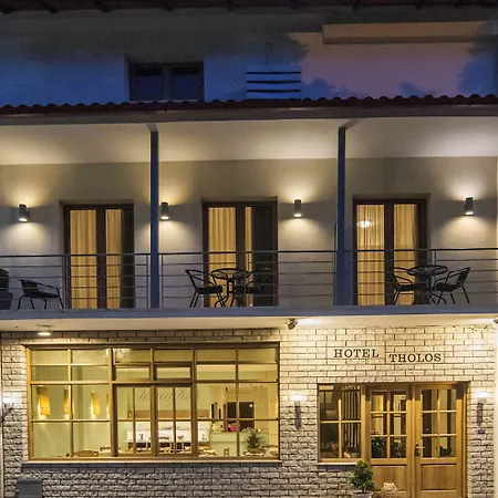 Tholos Hotel 3*