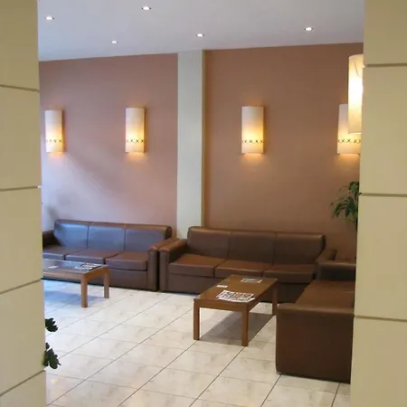 Tholos Hotel 3*