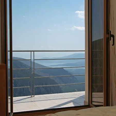 Hotel Tholos Delphi